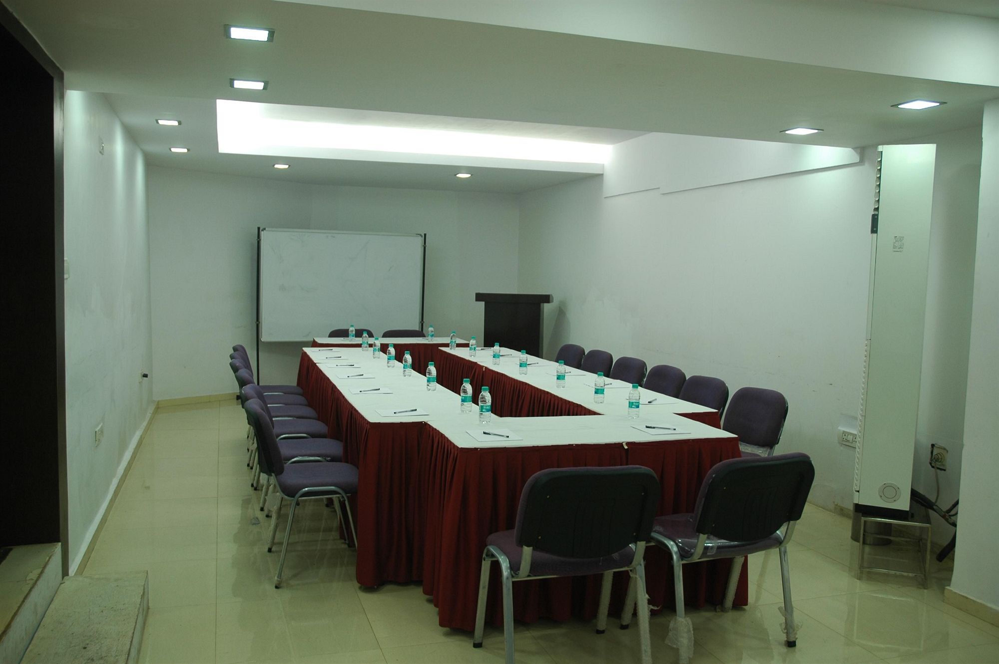 Hotel Orritel West Mumbai Afaceri foto
